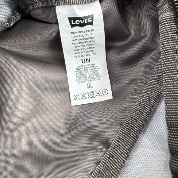 Levi's Camouflage Fanny Pack Waist Bag Adjustable Strap Unisex Gray - Picture 5 of 6